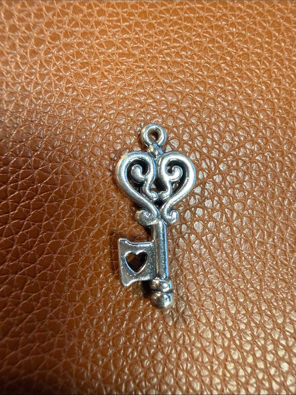 James Avery Key to My Heart Charm - Picture 3 of 4